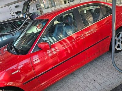 gebraucht BMW 320 d rot