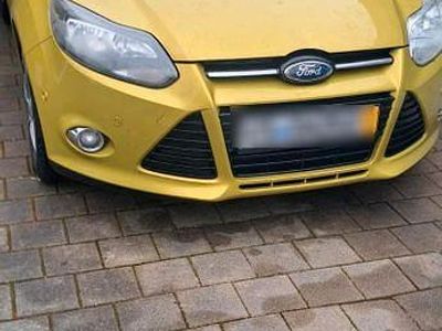 Gebraucht Ford Focus Trend 150 PS (110 kW) 2011 Gelb Limousine
