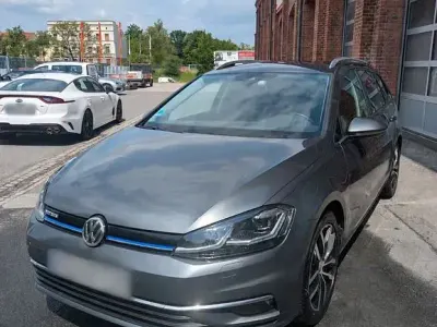 Używany VW Golf VII Join 131 KM (96 kW) 2019 Szary Kombi