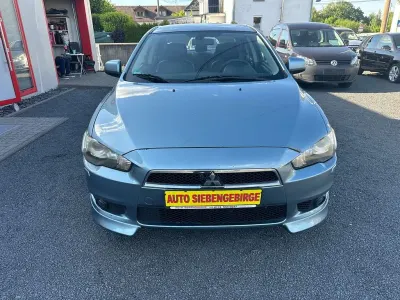 Gebraucht Mitsubishi Lancer Intense 143 PS (105 kW) 2009 Grün Limousine