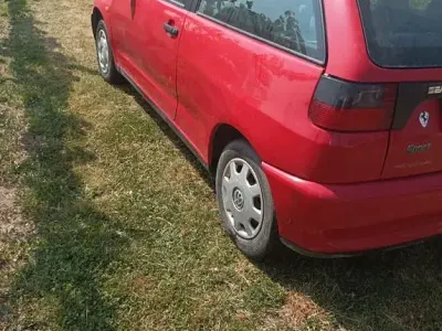 Brugt Seat Ibiza Basis 50 HK (36 kW) 1997 Rød Hatchback