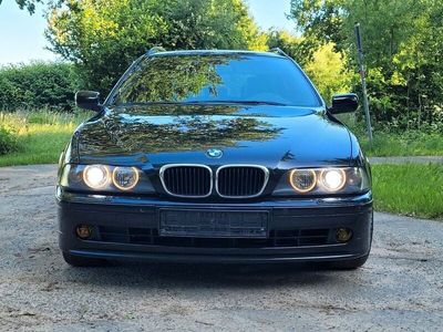BMW 525
