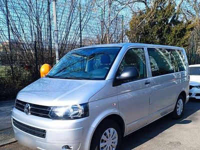 Gebraucht VW Transporter Startline 140 PS (102 kW) 2014 Silber Van