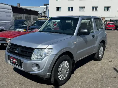 Gebraucht Mitsubishi Pajero 200 PS (147 kW) 2013 Silber SUV