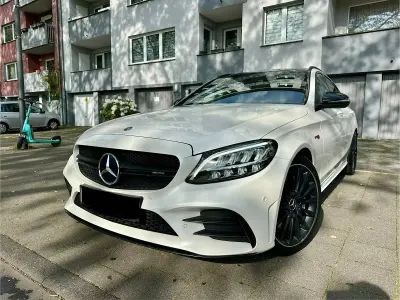 Używany Mercedes C43 AMG AMG 390 KM (286 kW) 2019 Biały Kombi