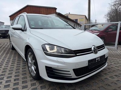 Weiß Gebraucht 2014 VW Golf VII Highline Kombi | 8.800 € (Fairer Preis)