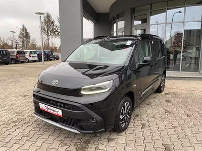 Neu Toyota Proace Verso City 110 PS (80 kW) 2026 Schwarz metallic Kombi