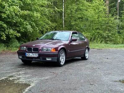 Gebraucht BMW 316 102 PS (75 kW) 1996 Rot Limousine