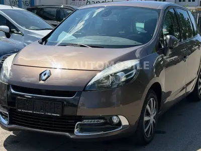 Gebraucht Renault Scénic III Dynamique 140 PS (102 kW) 2013 Braun Van / Kleinbus