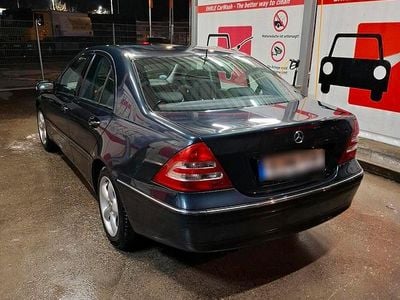 Gebraucht Mercedes C320 218 PS (160 kW) 2001 Blau Limousine