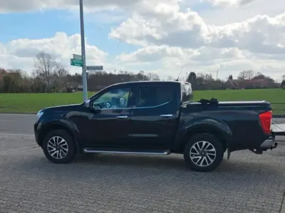 Gebraucht Nissan Navara N-Connecta 190 PS (139 kW) 2018 Schwarz Pickup