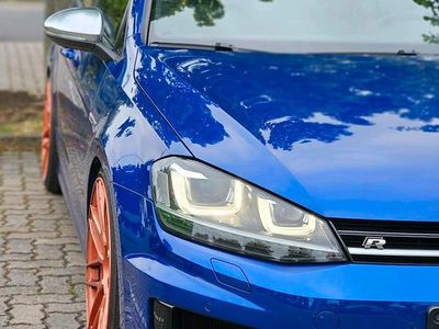 Blau Gebraucht 2016 VW Golf VII R Kombi | 28.000 € (Teuer)