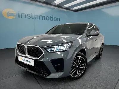Gebraucht BMW X2 M Sport 163 PS (119 kW) 2025 Grün SUV