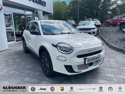 Gebraucht Fiat 600 Basis 101 PS (74 kW) 2024 Weiß SUV