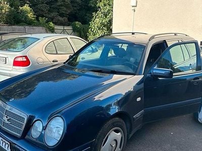 Mercedes E230
