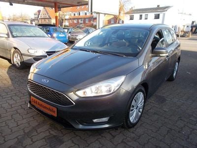 Grau Gebraucht 2015 Ford Focus Business Edition Kombi | 6.999 € (Fairer Preis)
