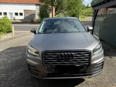 Gebraucht Audi Q2 Design 116 PS (85 kW) 2018 Rot SUV