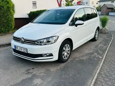 Gebraucht VW Touran Comfortline 116 PS (85 kW) 2017 Schwarz Van / Kleinbus
