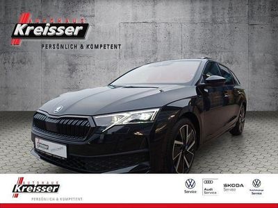 Schwarz (black magic perleffekt) Gebraucht 2024 Skoda Octavia SportLine Kombi | 35.880 €