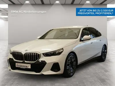 Gebraucht BMW 520 M Sport 197 PS (144 kW) 2025 Weiß Limousine