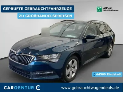 Gebraucht Skoda Superb Ambition 200 PS (147 kW) 2022 Blau Kombi
