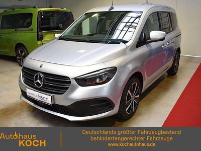 Usata Mercedes T180 131 CV (96 kW) 2023 Argento Monovolume