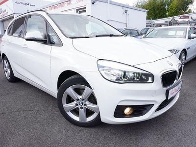 Weiß Gebraucht 2016 BMW 218 Advantage Kombi | 15.990 € (Fairer Preis)
