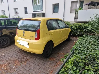 Używany Skoda Citigo Active 60 KM (44 kW) 2012 Żółty Hatchback