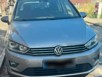 Gebraucht VW Golf Sportsvan 110 PS (80 kW) 2015 Silber Van / Kleinbus