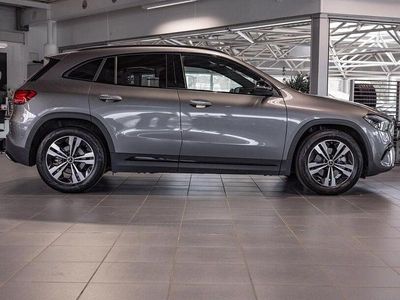 Second-hand Mercedes GLA200 Progressive 163 CP (119 kW) 2025 Gri SUV