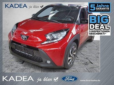 Neu Toyota Aygo 72 PS (52 kW) 2025 Chili red (3u4)/ black mica (2 Kleinwagen