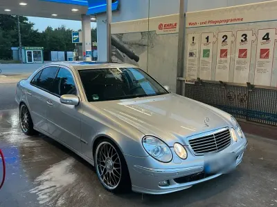 Gebraucht Mercedes E280 231 PS (169 kW) 2005 Silber Limousine