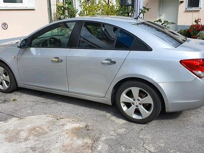 Gebraucht Chevrolet Cruze 110 PS (80 kW) 2010 Silber Limousine