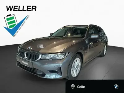 Gebraucht BMW 320e Advantage 204 PS (150 kW) 2022 Mineralgrau (grau) Kombi