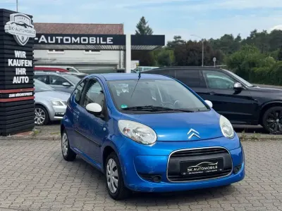 Gebraucht Citroën C1 Chic 68 PS (50 kW) 2011 Blau Kleinwagen