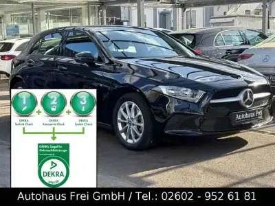 Usata Mercedes A250 Advanced 218 CV (160 kW) 2022 Nero Berlina