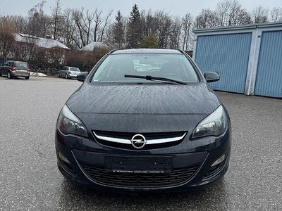Gebraucht Opel Astra 110 PS (80 kW) 2014 Kombi