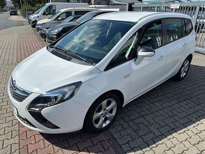 Weiß Gebraucht 2014 Opel Zafira Tourer Style Van / Kleinbus | 7.590 € (Fairer Preis)