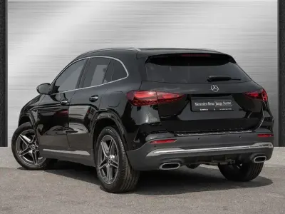 Gebraucht Mercedes GLA200 AMG 163 PS (119 kW) 2025 Schwarz SUV