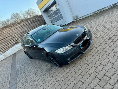 Gebraucht BMW 325 Sport Line 197 PS (144 kW) 2007 Schwarz Kombi