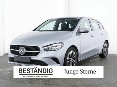 Gebraucht Mercedes B200 Progressive 150 PS (110 kW) 2025 Lack hightechsilber Van / Kleinbus