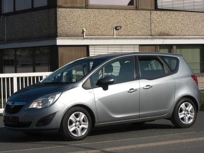 Gebraucht Opel Meriva Edition 120 PS (88 kW) 2011 Silber Van / Kleinbus