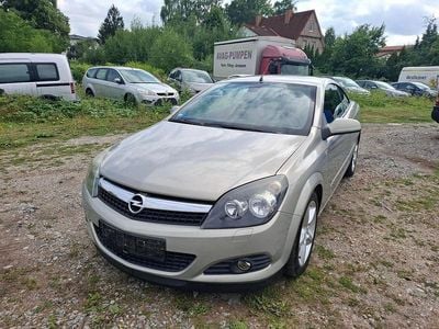 Gebraucht Opel Astra Cabriolet Edition 116 PS (85 kW) 2007 Gold Cabrio