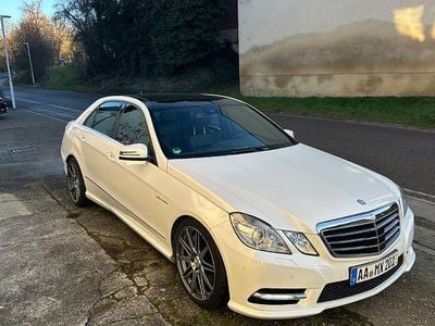 Gebraucht Mercedes E500 Avantgarde 408 PS (300 kW) 2012 Weiß Limousine