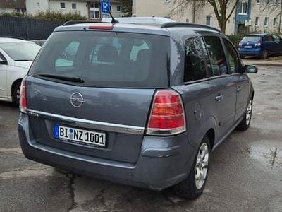 Gebraucht Opel Zafira Edition+ 150 PS (110 kW) 2006 Silber Van / Kleinbus