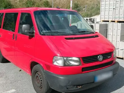 Gebraucht VW T4 102 PS (75 kW) 2002 Rot Van