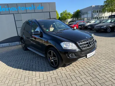 Gebraucht Mercedes ML300 204 PS (150 kW) 2011 Schwarz SUV