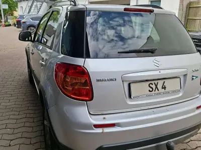 Gebraucht Suzuki SX4 Limited 135 PS (99 kW) 2011 Silber Limousine
