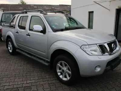 Gebraucht Nissan Navara 231 PS (169 kW) 2013 Silber (metallic) Pickup