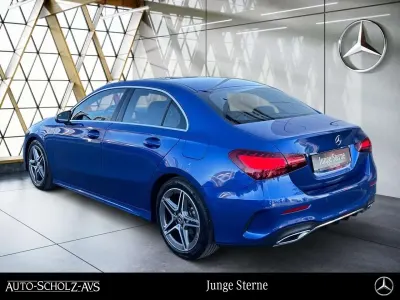 Gebraucht Mercedes A180 AMG 116 PS (85 kW) 2024 Blau Limousine